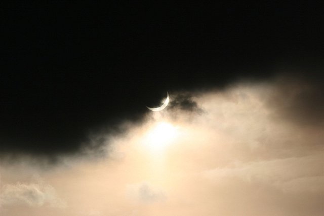 Психолог: Затмение вызывало истерию