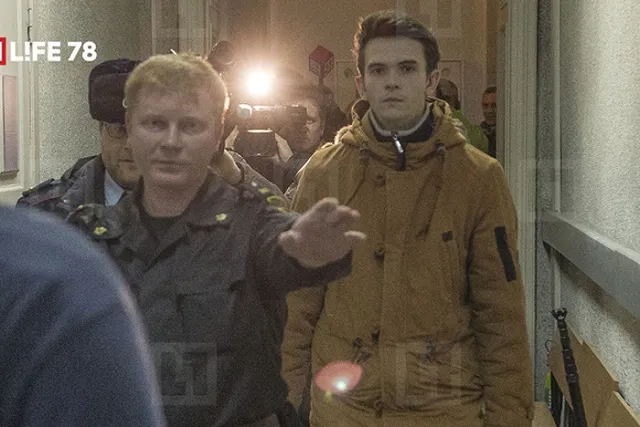 Филипп Лис требовал от подростков удалить переписку перед суицидом