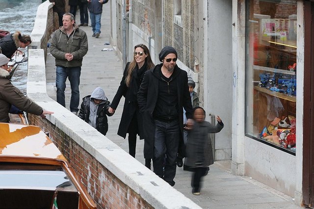 Анджелина Джоли снова станет мамой