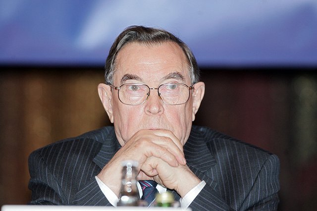 Екатеринбург простился с Вениамином Яковлевым