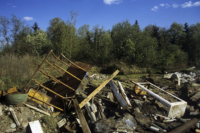 «Спецавтобаза» убрала 10 незаконных свалок в Екатеринбурге. АДРЕСА