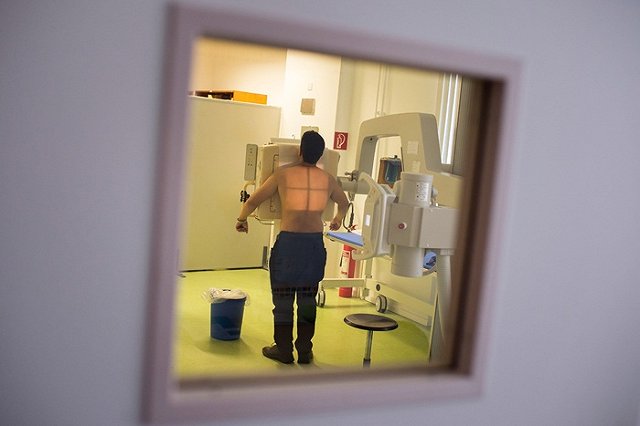 Больным туберкулезом в Екатеринбурге придется ездить на лечение за 15 км