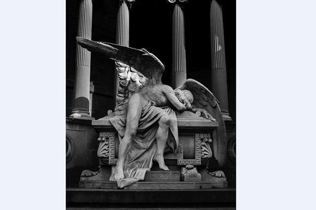 Эксперт рынка похорон рассказал, как в Екатеринбурге обманывают родственников умерших от COVID-19