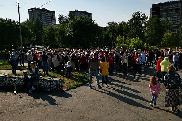 Благодаткова дала жителям два важных обещания, касающихся благоустройства сквера на Опалихинской