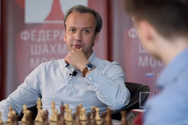 Аркадий Дворкович отменил визит в Екатеринбург