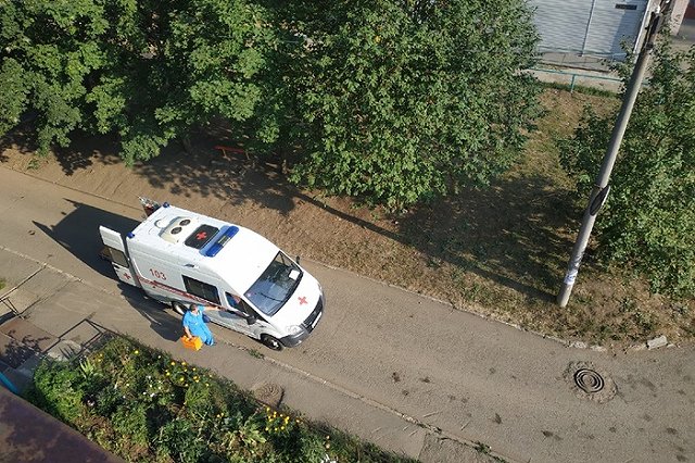 Стали известные подробности трагедии умершего после ДТП со скорой в Екатеринбурге рабочего завода