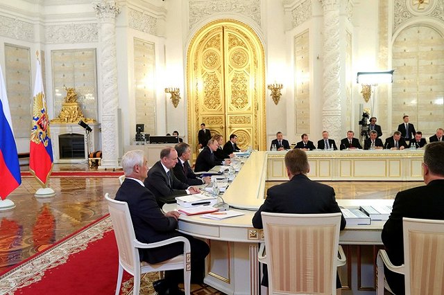 Свердловские показатели расселения аварийного жилья устроили Путина