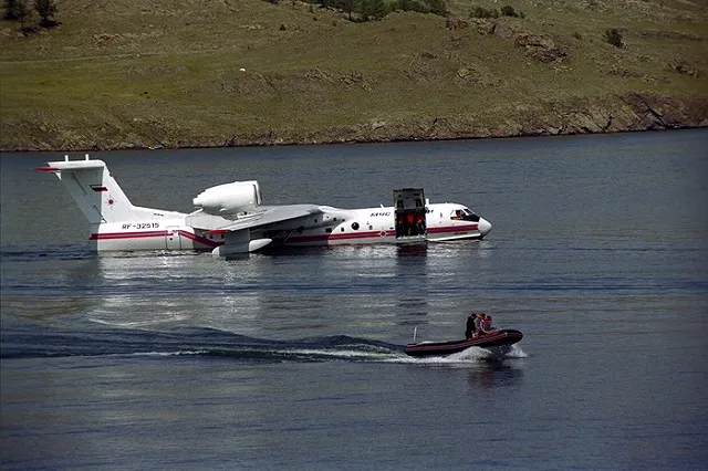 Бе-200 отправился на поиски пропавшего рыболовецкого судна «Восток» в Приморье