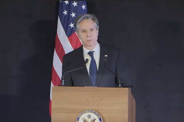 Лавров счел бредом заявление Госдепа о планах России сфабриковать предлог для вторжения на Украину