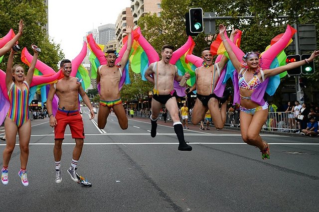 Профессора из США и Европы научат уральцев, как защищать права гомосексуалистов