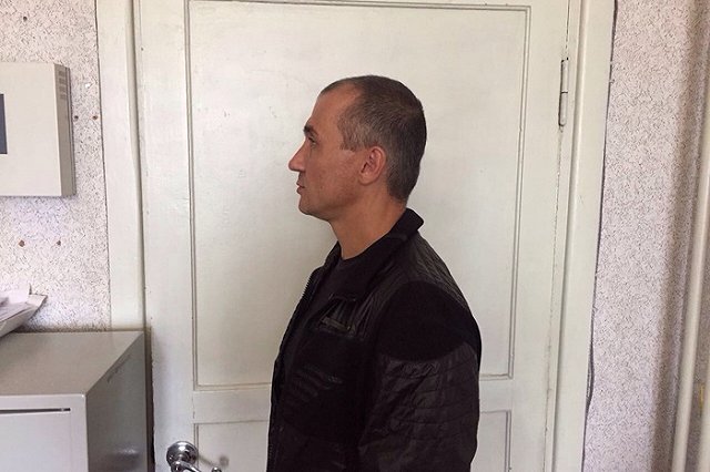 Задержан подозреваемый в повреждении машин на улице Онежской