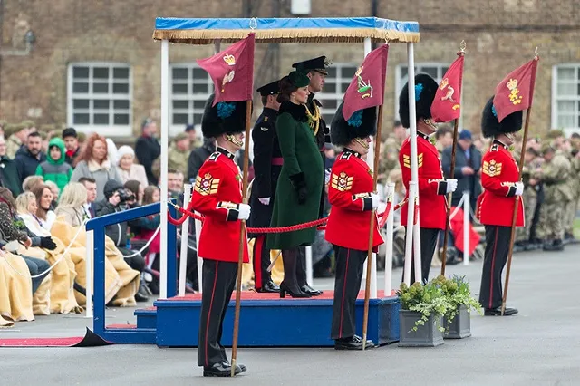 Супруга принца Уильяма герцогиня Кембриджская родила сына