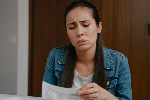 Екатеринбурженке пришёл счёт за электричество почти на 100 тысяч