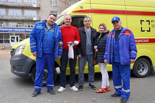 В Свердловской области врачи спасли жизнь мужчине, которого едва не раздавил автобус о стену