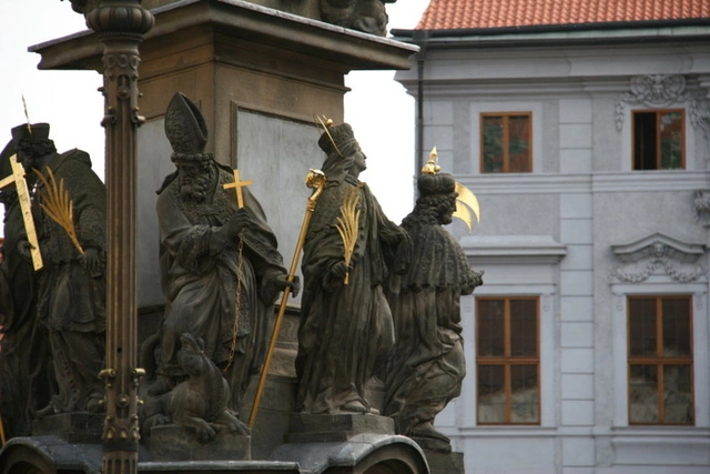 Турист дрался вилкой за бесплатный завтрак в одном из отелей Праги