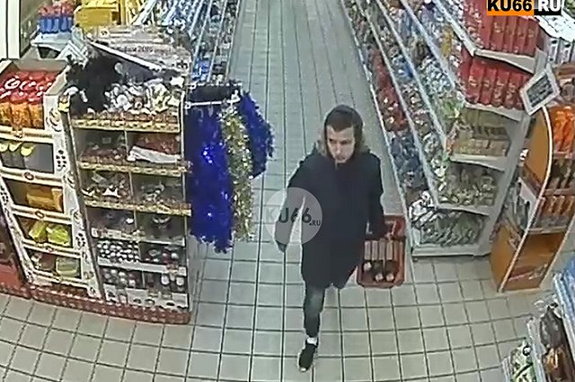 Воришку, укравшего из магазина «джентльменский набор», ищут в Каменске-Уральском