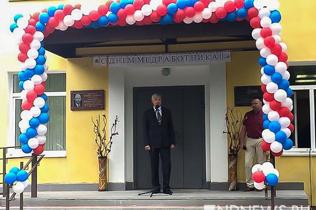 «Скорой помощи» Екатеринбурга подарили десять новых машин