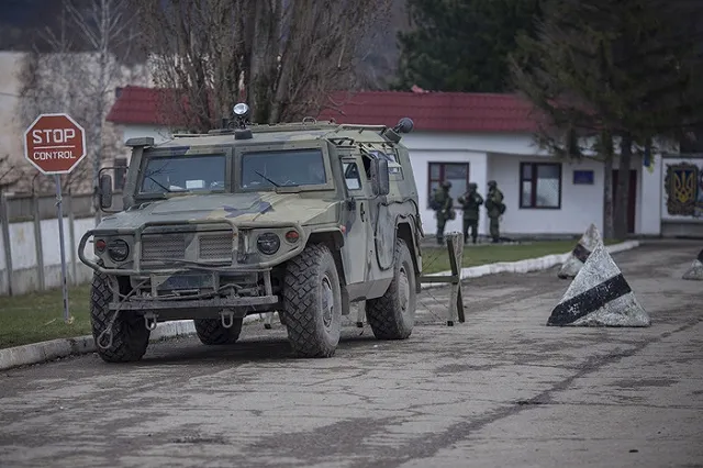 Яценюк рассказал об устном приказе Турчинова применять оружие в Крыму