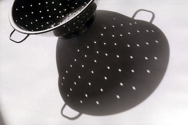 «Коммерсантъ» узнал о неофициальных черных списках клиентов в банках