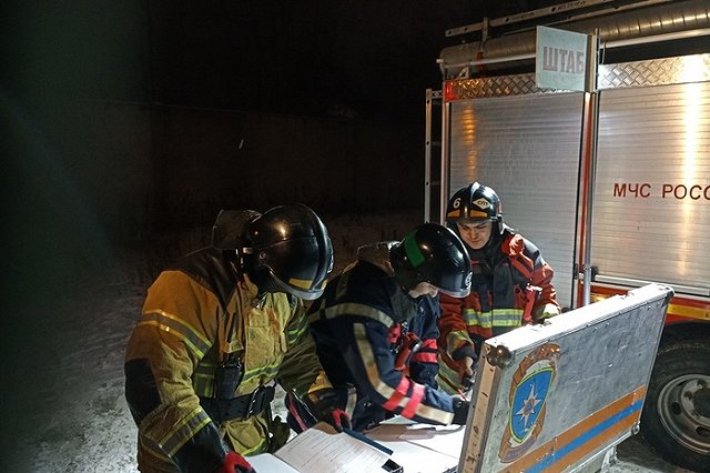 При пожаре в хостеле в Тюмени погибли два человека (ФОТО)