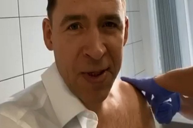 Губернатор Куйвашев призвал свердловчан прививаться от гриппа в связи с коронавирусом