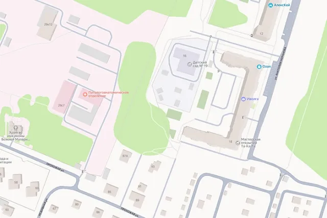 В Екатеринбурге жители взбунтовались против стройки и перекрыли дорогу