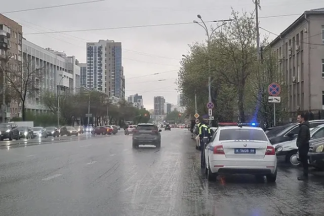 Очевидцы: на Советской в Екатеринбурге насмерть сбит пешеход