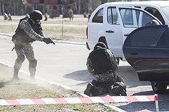 &quot;Правый сектор&quot; учит новобранцев не помогать раненым