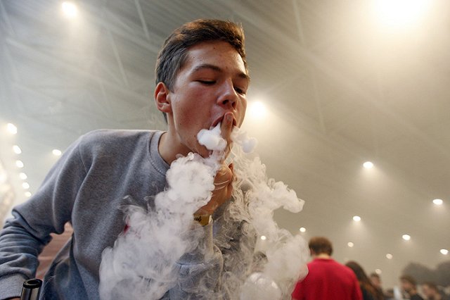 Свердловские врачи рассказали о пользе вейпов