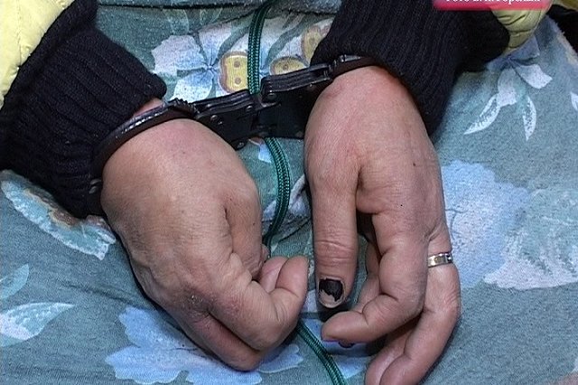 Дьявол в юбке. Жительница Карпинска расправилась с тремя собутыльниками