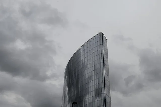 Производство стекла для строительства в России упало на 30%