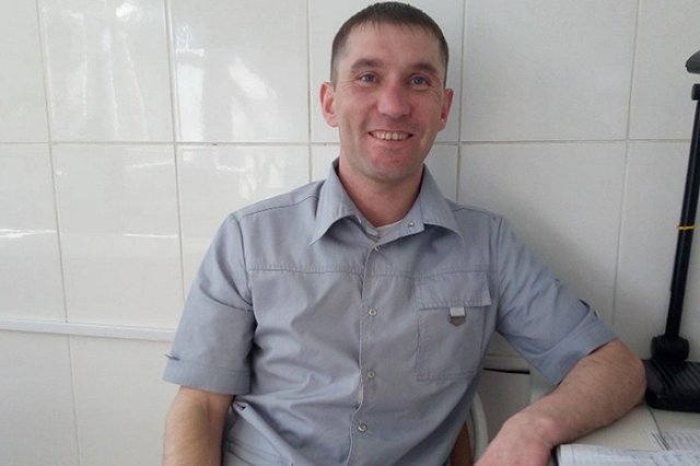 Названа новая версия странной гибели медика, который полз по трассе на коленях