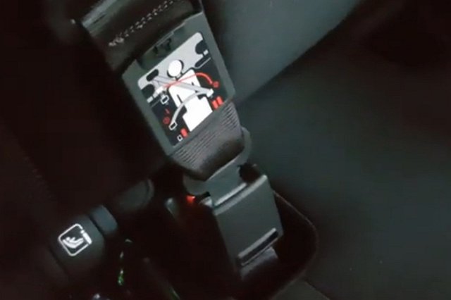 «Съела, пока ехали». Свердловчанку оштрафовали за отсутствие ремня безопасности в рейсовом автобусе