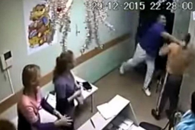 Второй избитый врачом рассказал о причинах конфликта с медсестрой