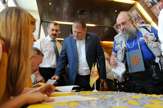 Анатолий Вассерман предложил свой ответ России на санкции США