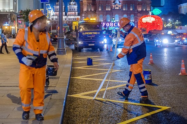 На российских дорогах появится новая желтая и синяя разметка