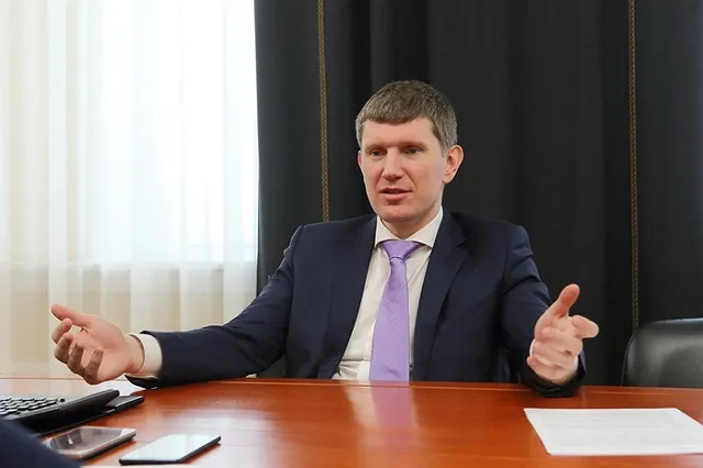 Глава МЭР Максим Решетников после переезда в Москву получил уже 9 штрафов за НПДД