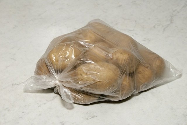 В Россию могут вернуться госрегулирование цен на продукты, дефицит и система талонов