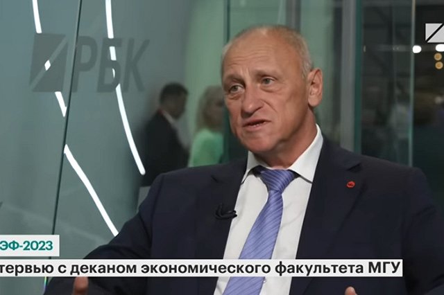 Экономист: Власть и общество в России заключили новый общественный договор