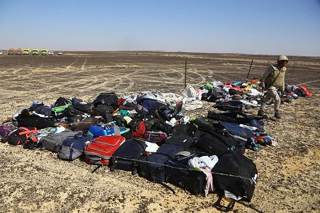 СМИ: на месте крушения A321 в Египте «поработали» мародеры