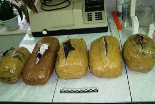 Белгородские таможенники обнаружили около трёх килограммов марихуаны