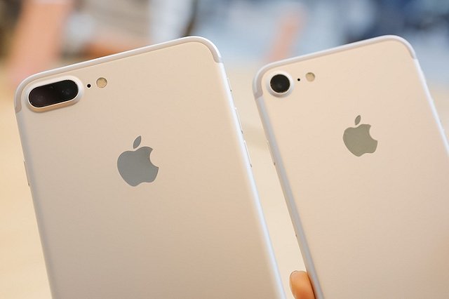 ФАС обязала Apple открыть в России официальный сервисный центр