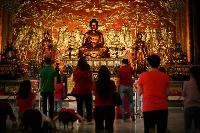 Путин поздравил буддистов с Новым годом