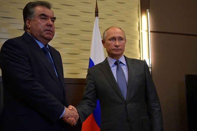 ИГ взяло ответственность за убийство туристов в Таджикистане