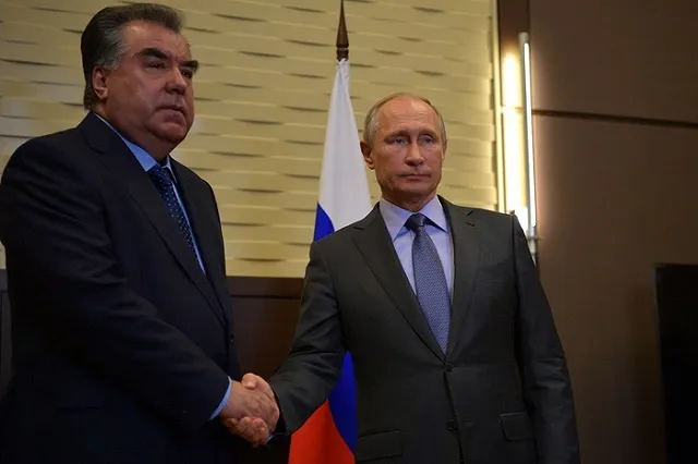 ИГ взяло ответственность за убийство туристов в Таджикистане