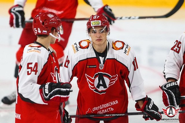 «Металлург» проиграл «Автомобилисту»