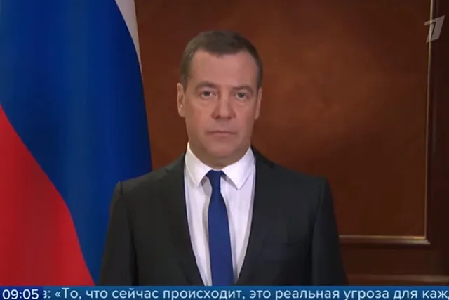 Медведев призвал решить вопрос о взаимном признании вакцин