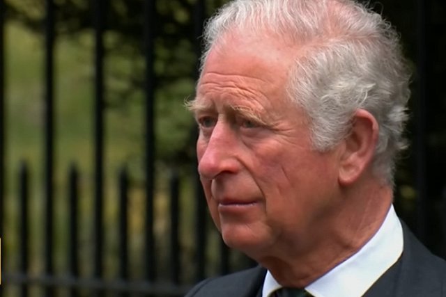 Историки объяснили, почему принца Чарльза в России назвали королем Карлом