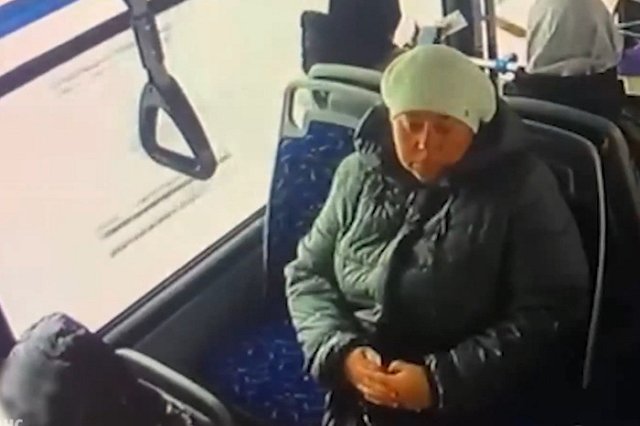 Учёный сообщил, что за вещество обожгло ягодицу екатеринбурженки в автобусе