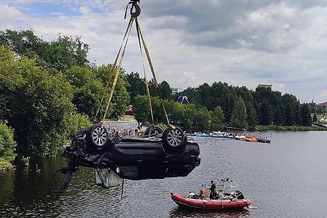 Прекращено уголовное дело о гибели молодых ребят, которые утонули в Lexus в Нижнем Тагиле